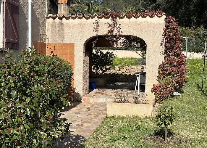 Lägenhet La Maisonnette Du Jasmin *