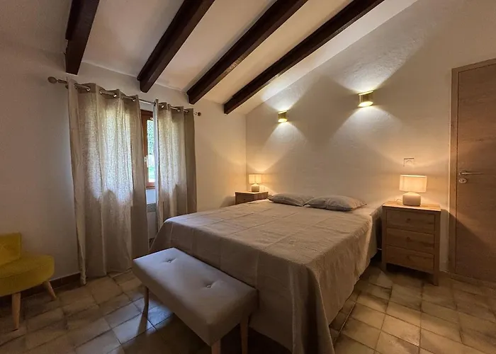 Lägenhet La Maisonnette Du Jasmin *